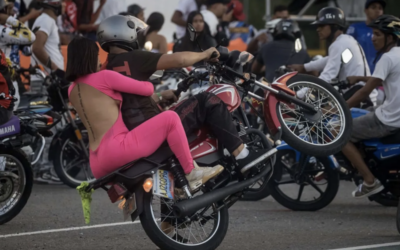 El gobierno de Maduro regulará la práctica de motopiruetas. Te lo contamos