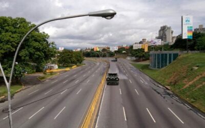 Ministro Cabello anuncia acciones por vehículos que circulen sin placa.