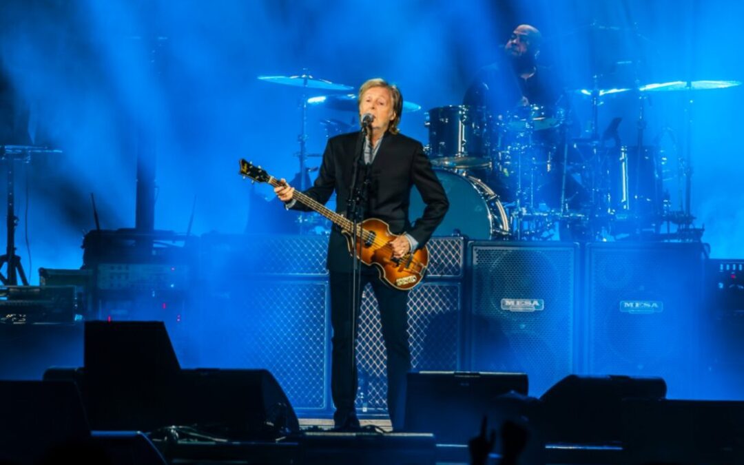 Paul McCartney arrancó la gira sudamericana en Uruguay.